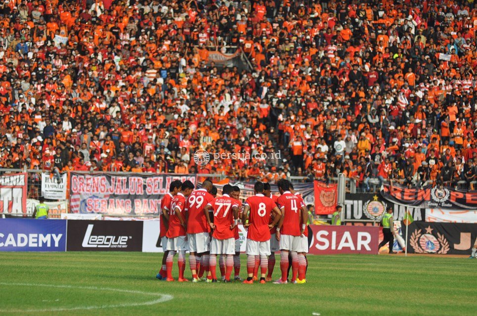 Jak Mania Protes Persija Jakarta batal main di Patriot